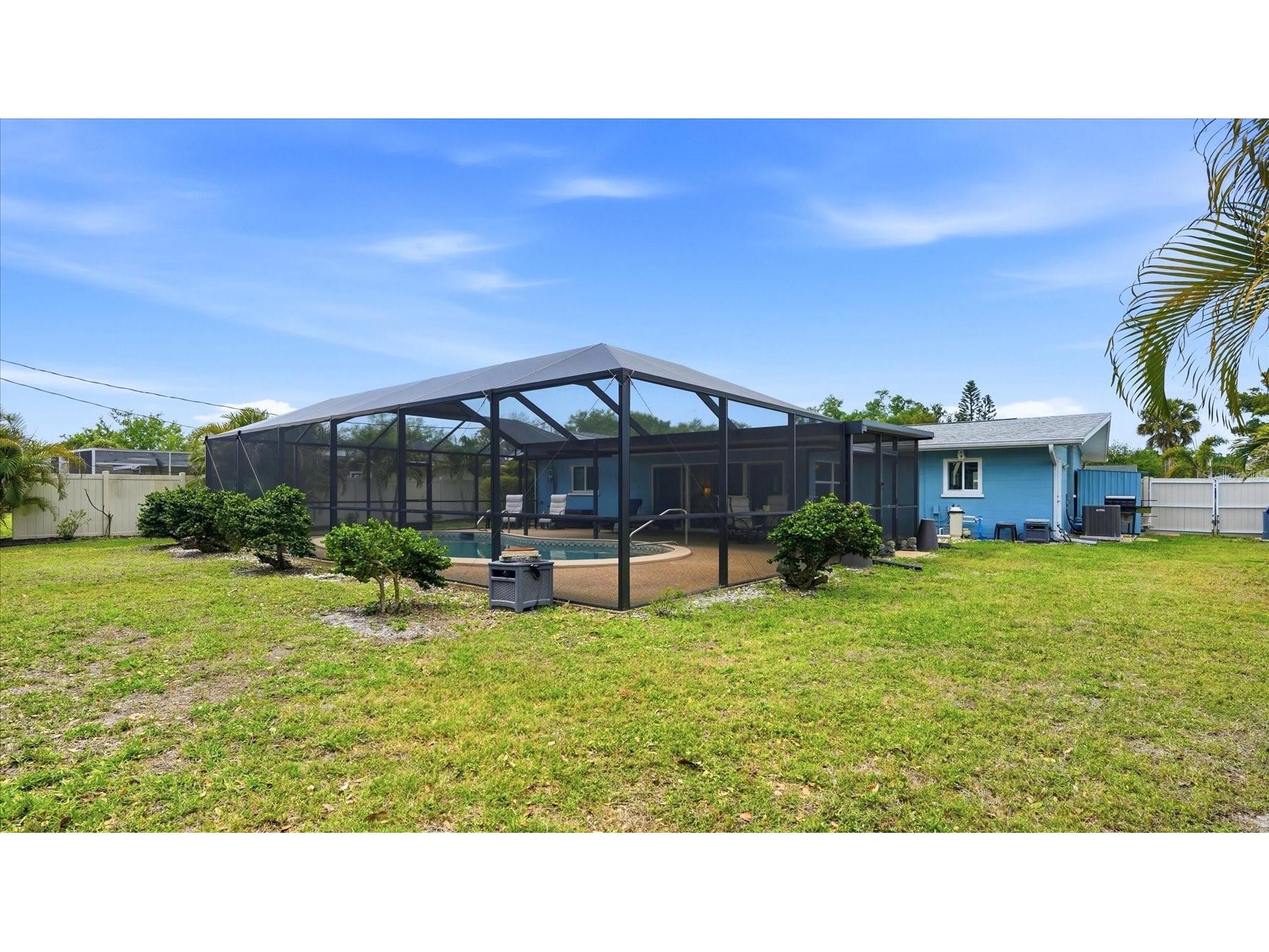 2486 Breakwater Circle Sarasota FL 34231 A4689678 image39