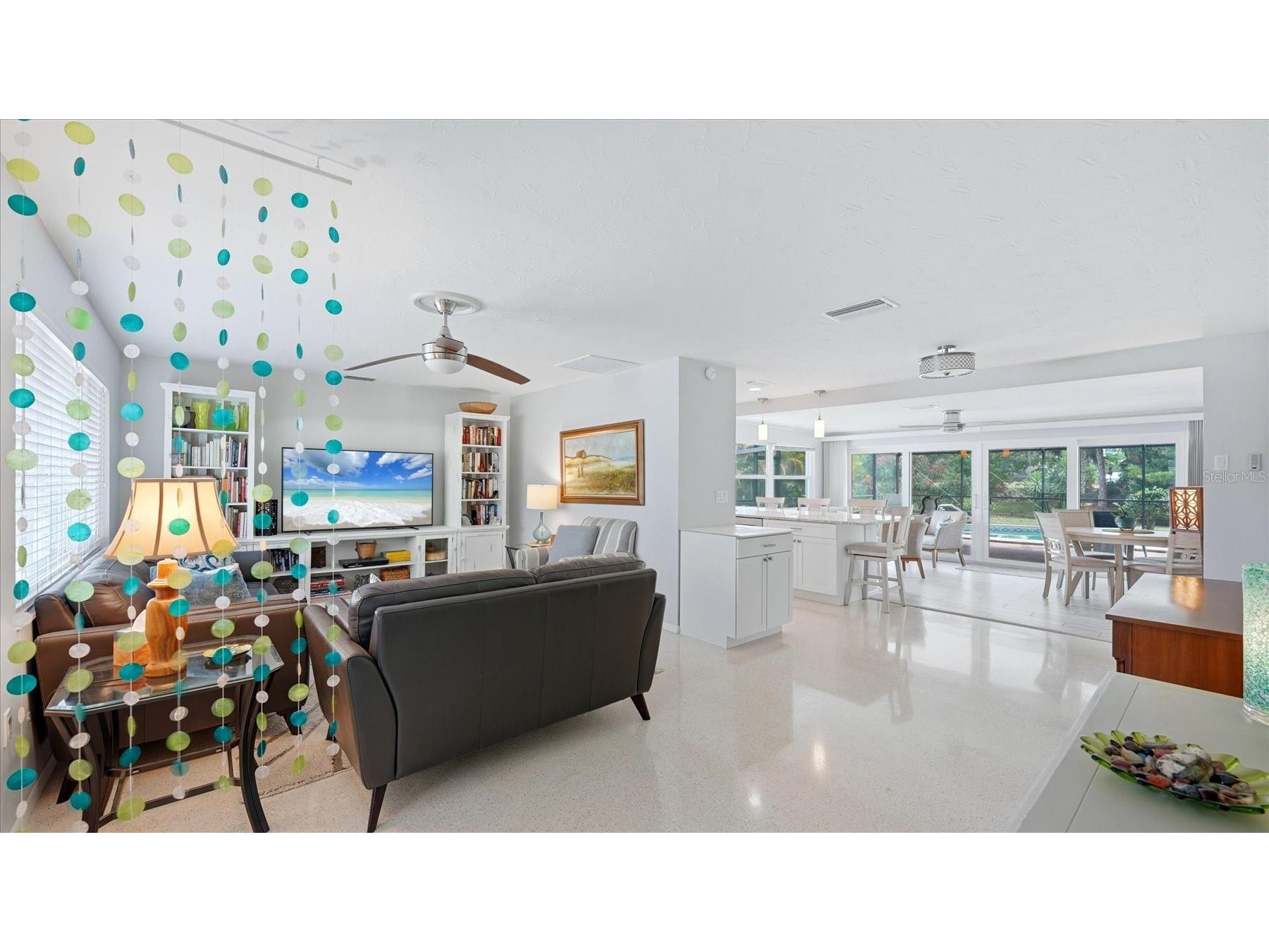 2486 Breakwater Circle Sarasota FL 34231 A4689678 image5