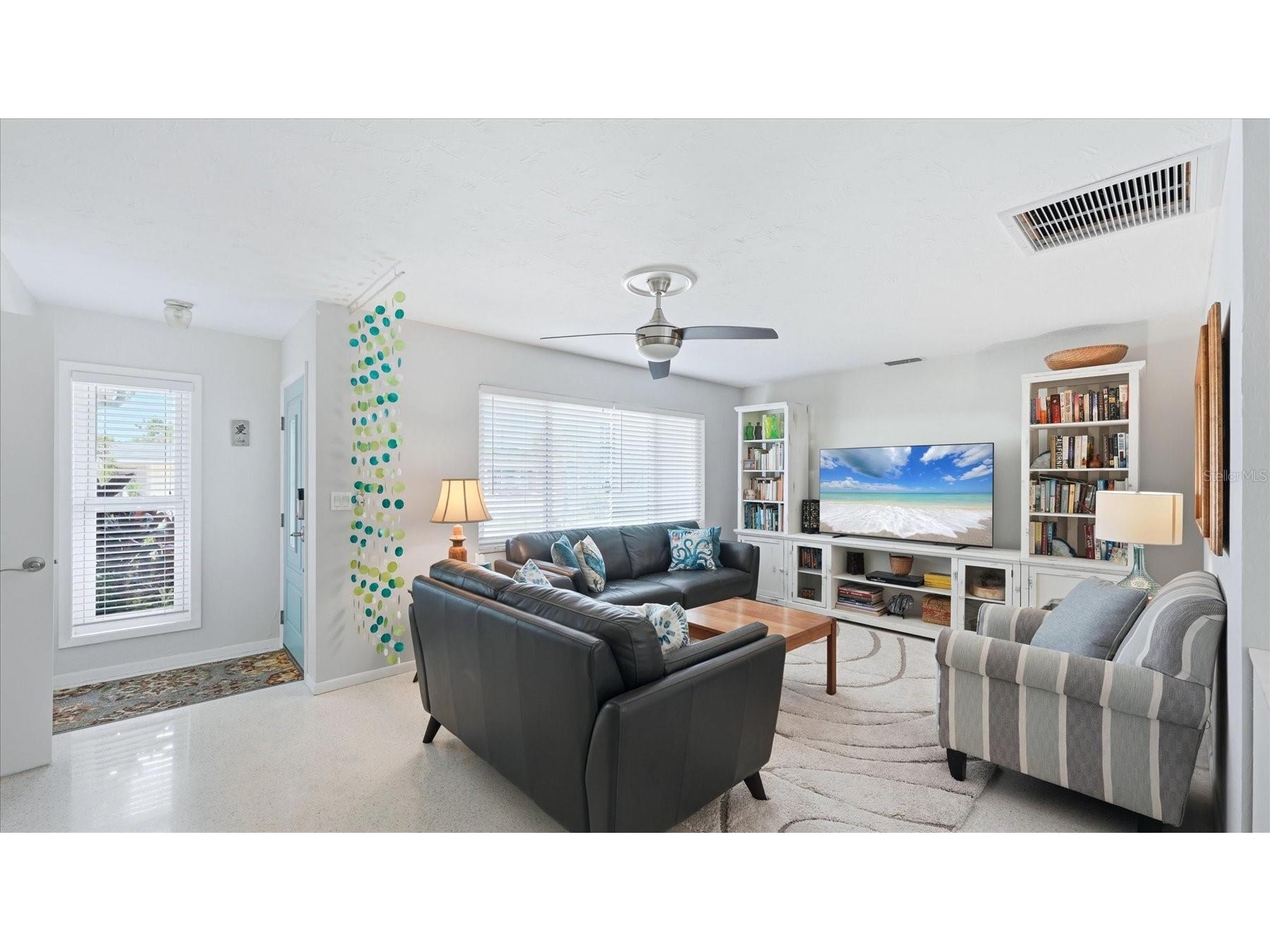 2486 Breakwater Circle Sarasota FL 34231 A4689678 image6