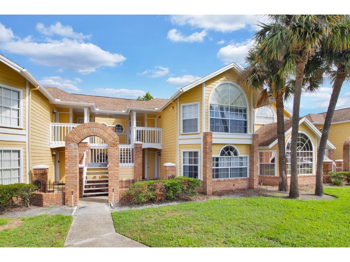 2486 Sweetwater Club Circle #75 Kissimmee FL 34746 S5107973 image1