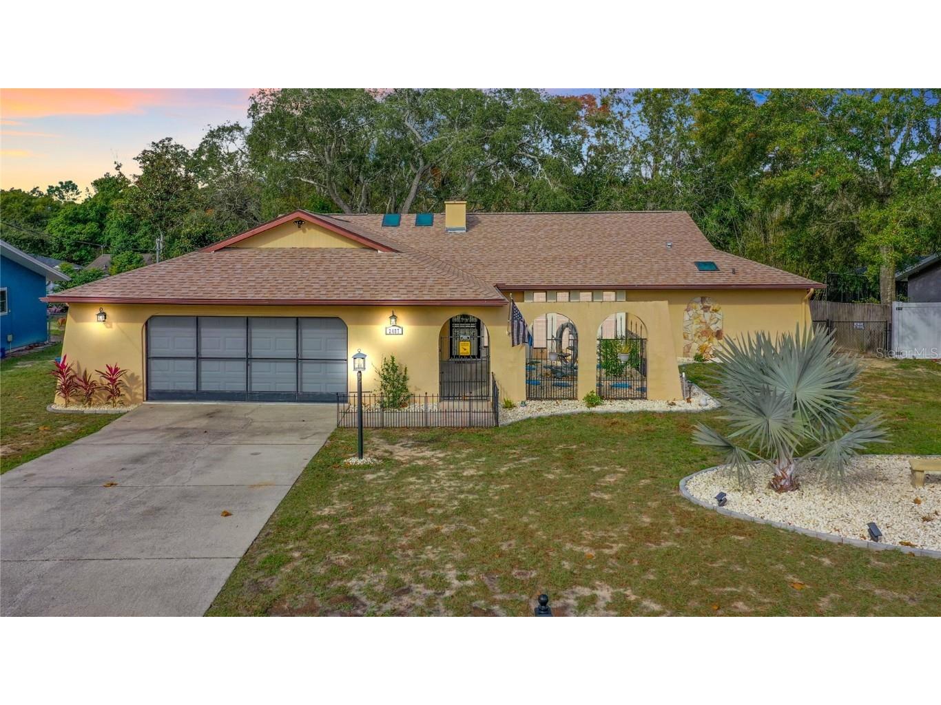 2487 Anchor Avenue Spring Hill FL 34608 U8227165 image1