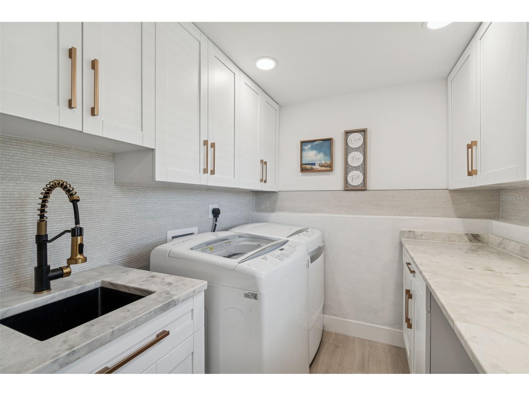 2488 Del Rio Way Dunedin FL 34698 TB8467861 image16