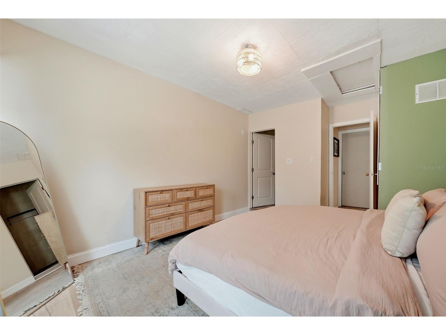 2489 58th Street N Saint Petersburg FL 33710 TB8513548 image30