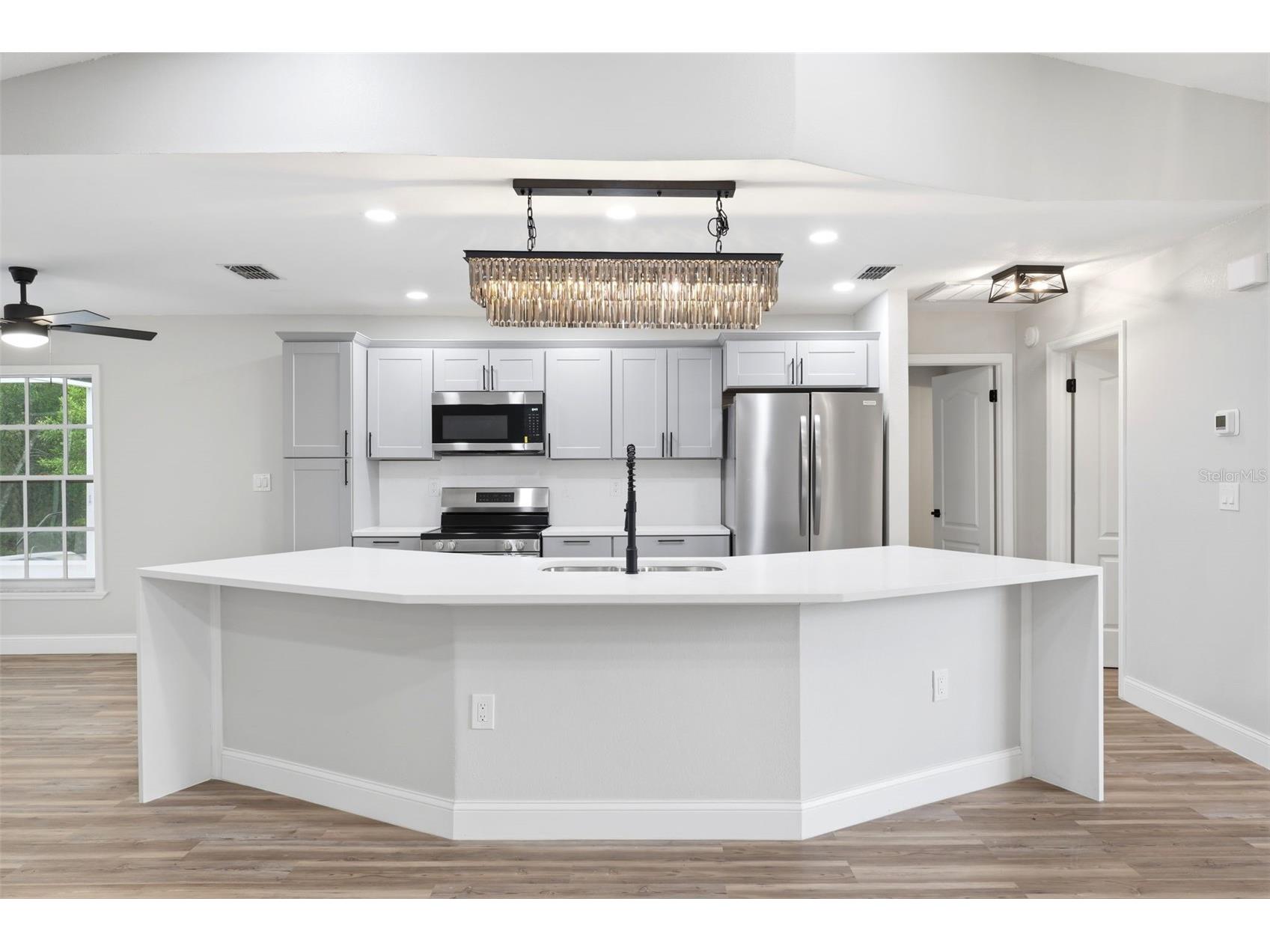 2489 Amherst Avenue Spring Hill FL 34609 W7886114 image15
