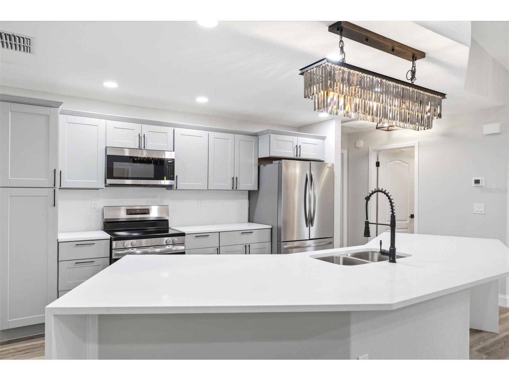 2489 Amherst Avenue Spring Hill FL 34609 W7886114 image3
