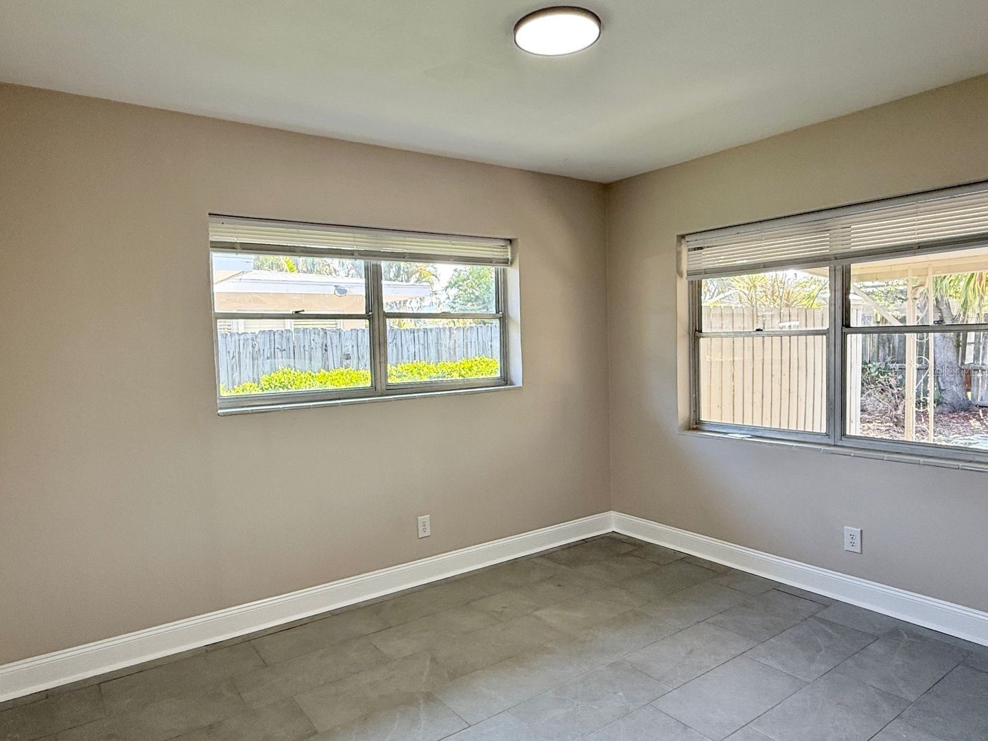 2489 Del Rio Way Dunedin FL 34698 TB8501155 image17