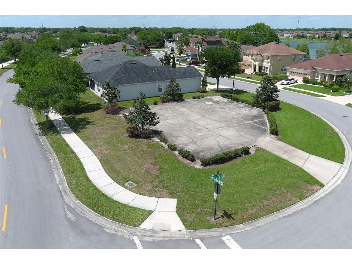 2489 Winnipeg Drive Lakeland FL 33805 T3445697 image1