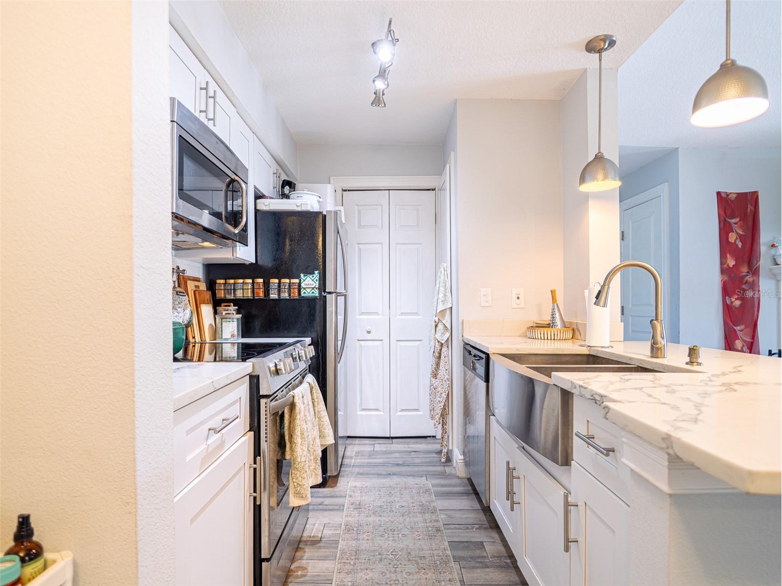 249 Afton Square #211 Altamonte Springs FL 32714 O6399800 image11