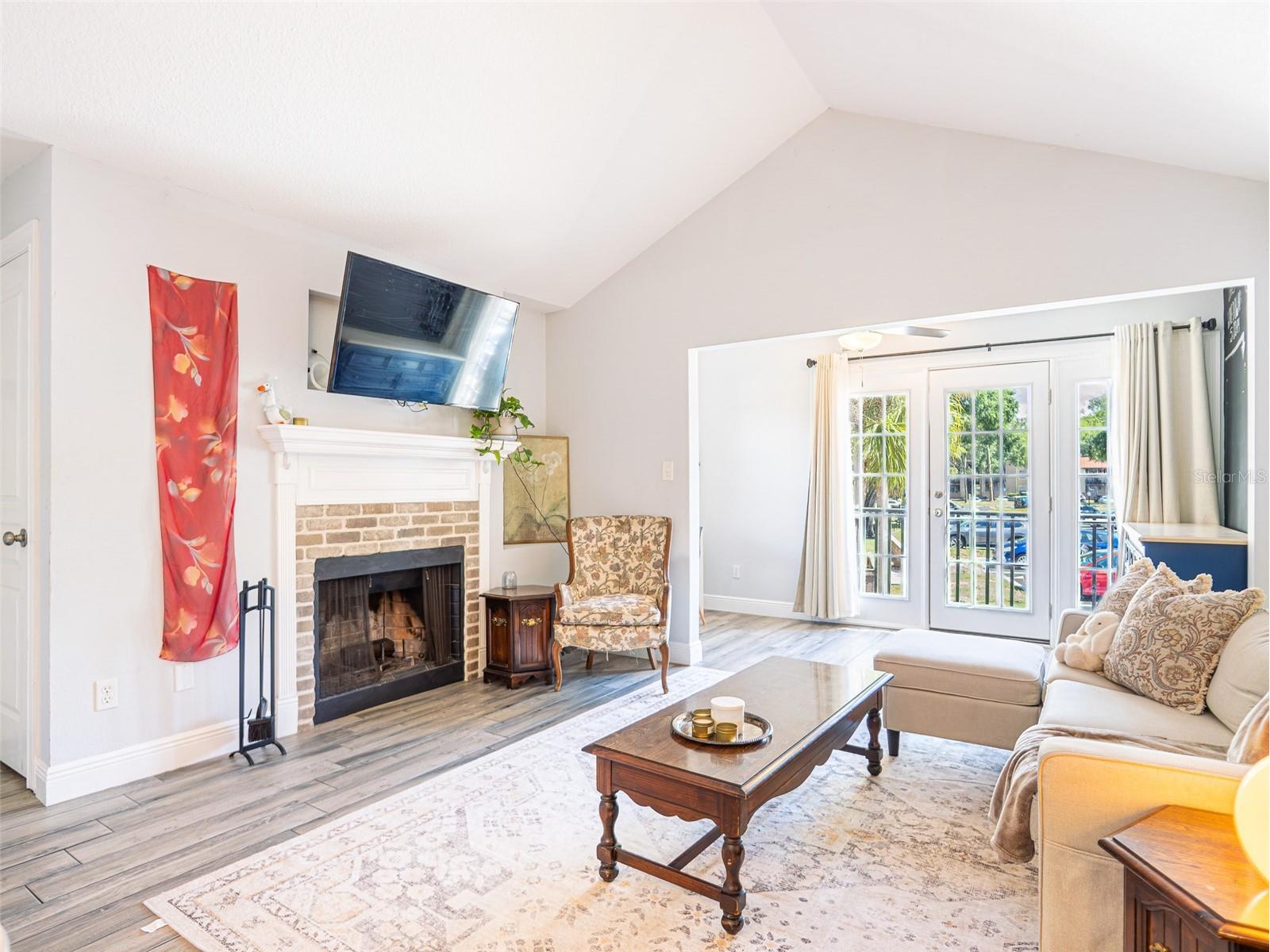 249 Afton Square #211 Altamonte Springs FL 32714 O6399800 image3