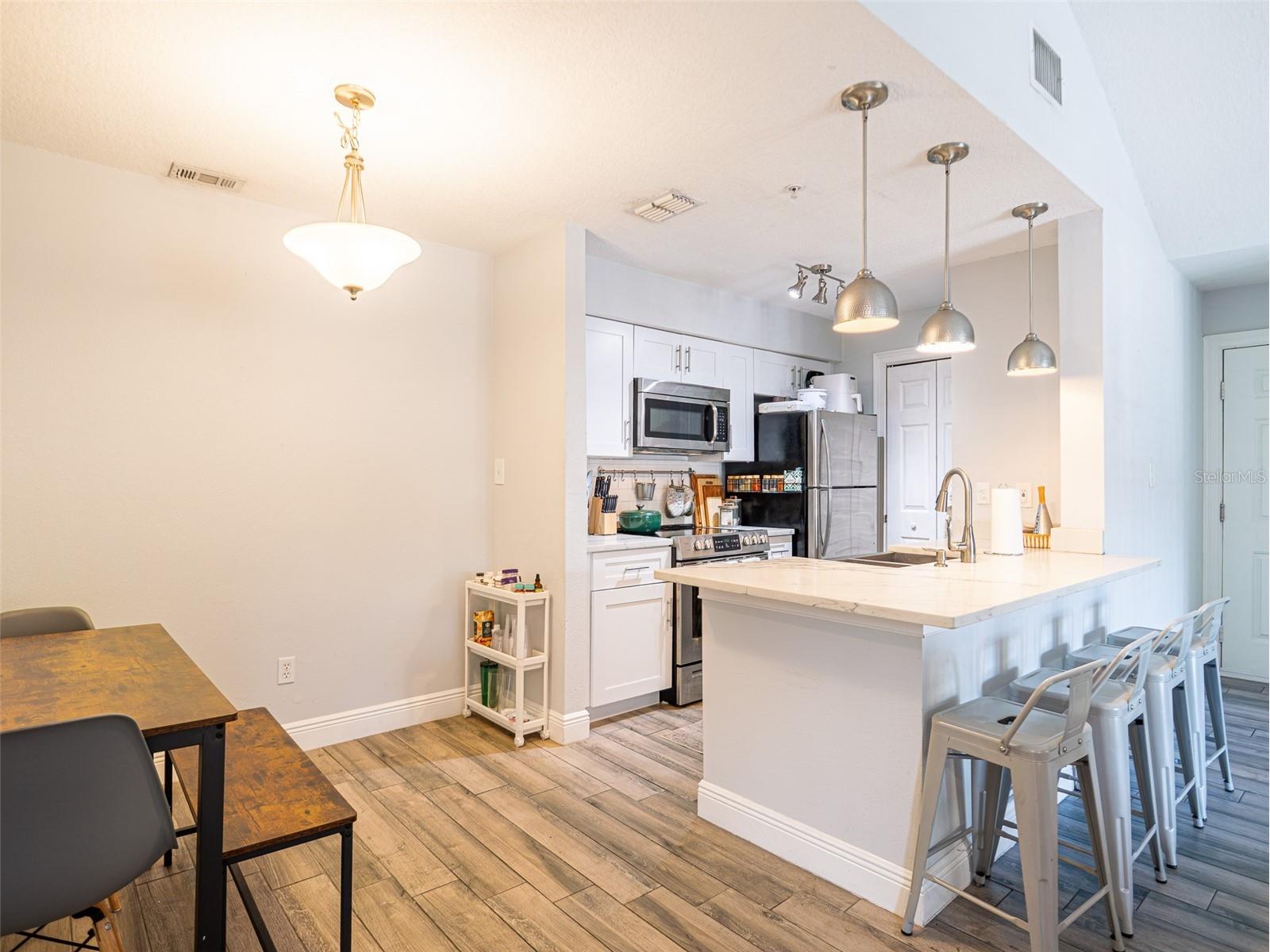 249 Afton Square #211 Altamonte Springs FL 32714 O6399800 image8