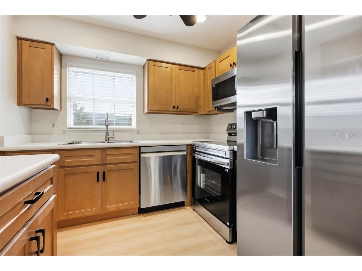 249 N Hill Avenue #30 Deland FL 32724 V4946364 image10