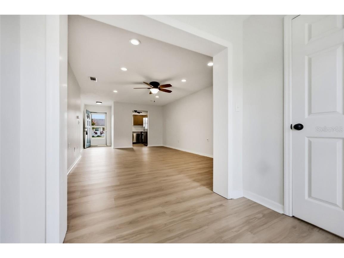 249 N Hill Avenue #30 Deland FL 32724 V4946364 image7