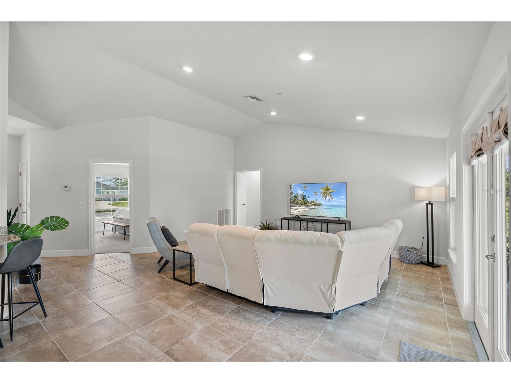 249 Rotonda Boulevard W Rotonda West FL 33947 C7526958 image16