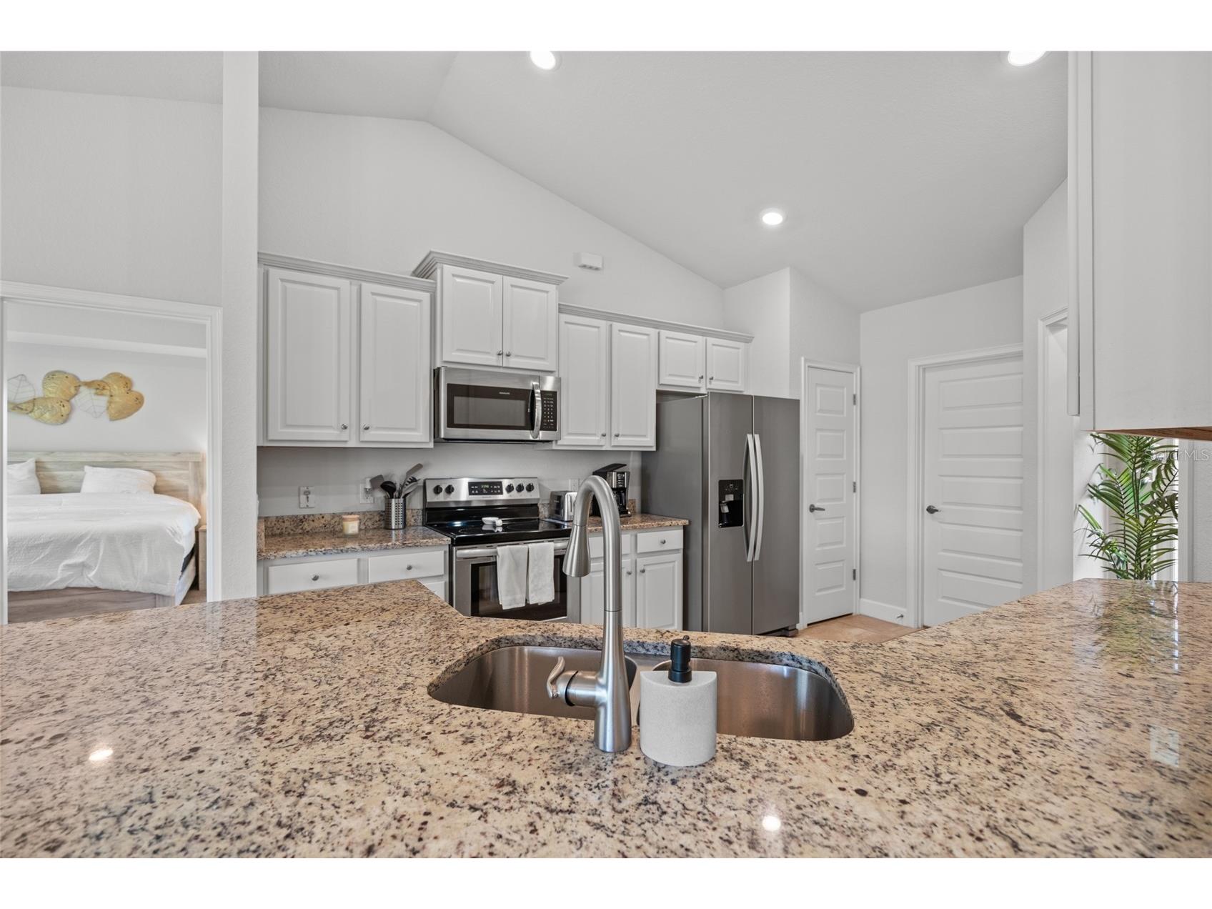 249 Rotonda Boulevard W Rotonda West FL 33947 C7526958 image24