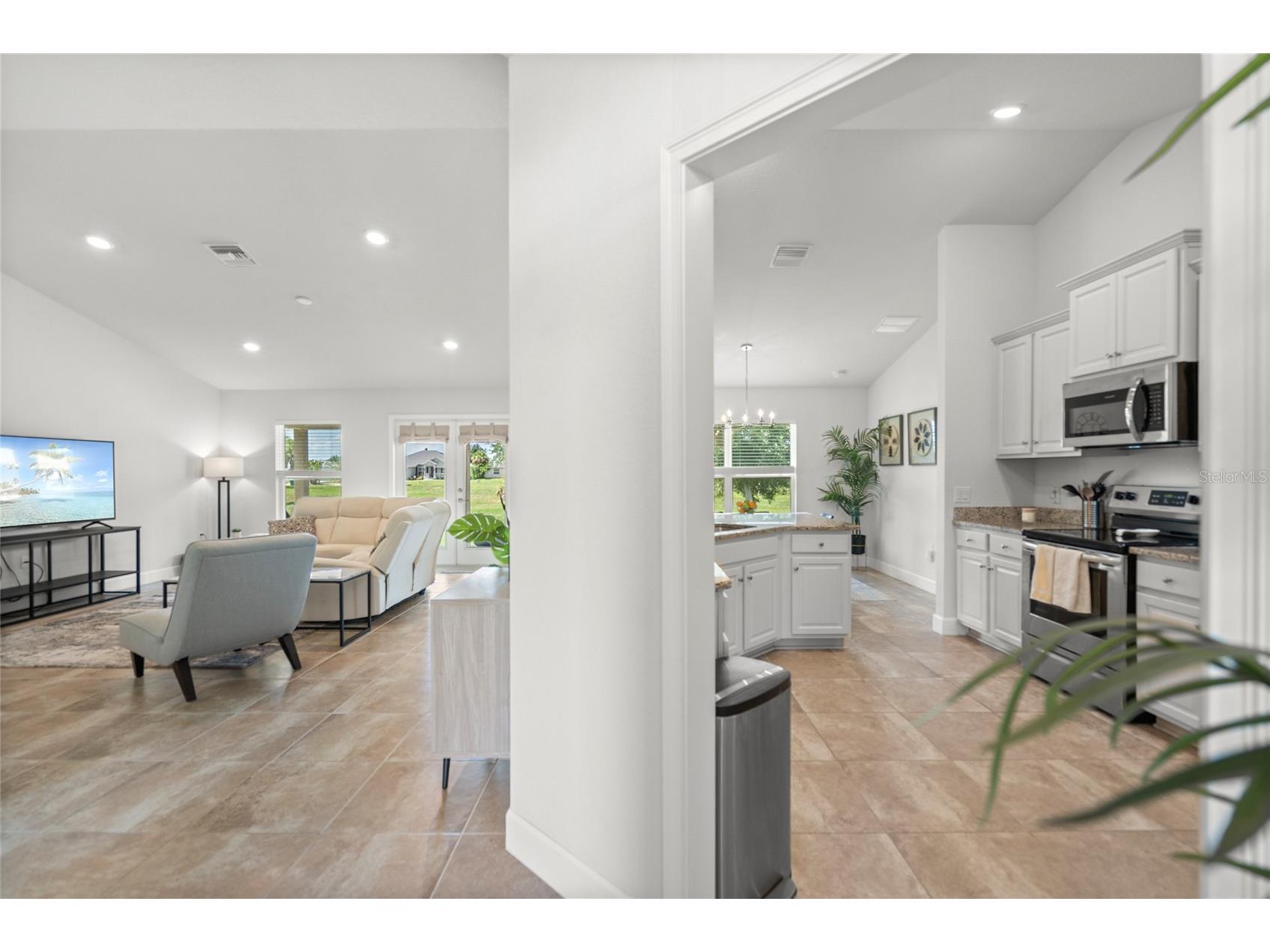 249 Rotonda Boulevard W Rotonda West FL 33947 C7526958 image6