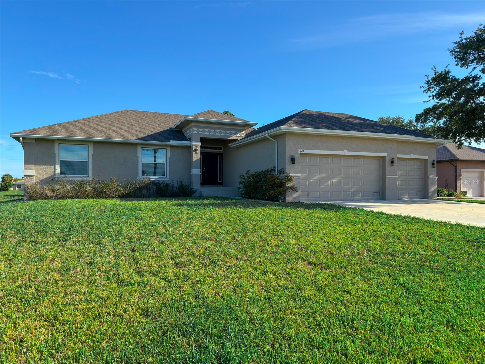 249 Rotonda Boulevard W Rotonda West FL 33947 C7526962 image1