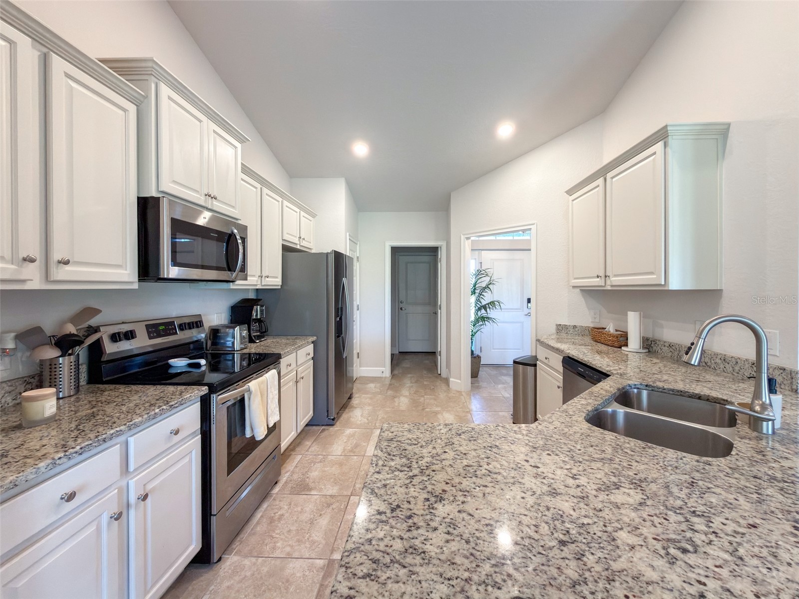 249 Rotonda Boulevard W Rotonda West FL 33947 C7526962 image7