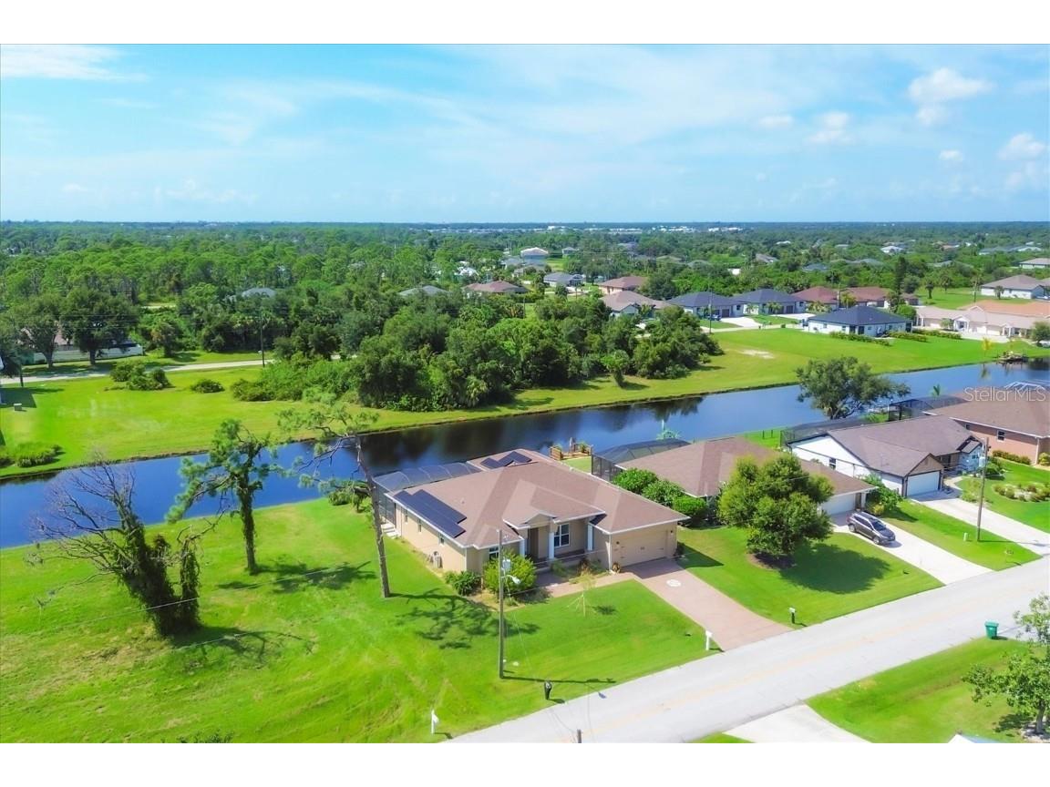 249 Rotonda Cir Rotonda West FL 33947 - ROTONDA RIVER D6138179 image4