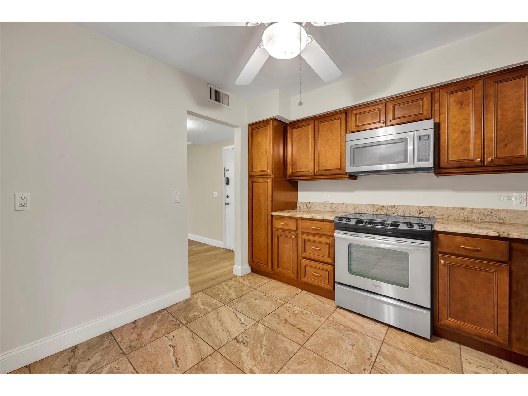 249 W Lake Faith Drive #205 Maitland FL 32751 O6406744 image11