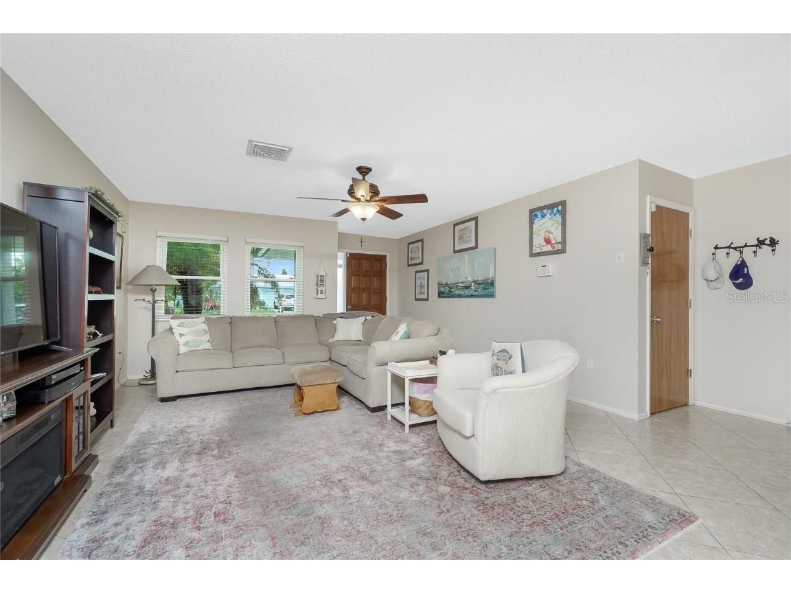 2490 10th Street Englewood FL 34224 - OYSTER CREEK D6143161 image3