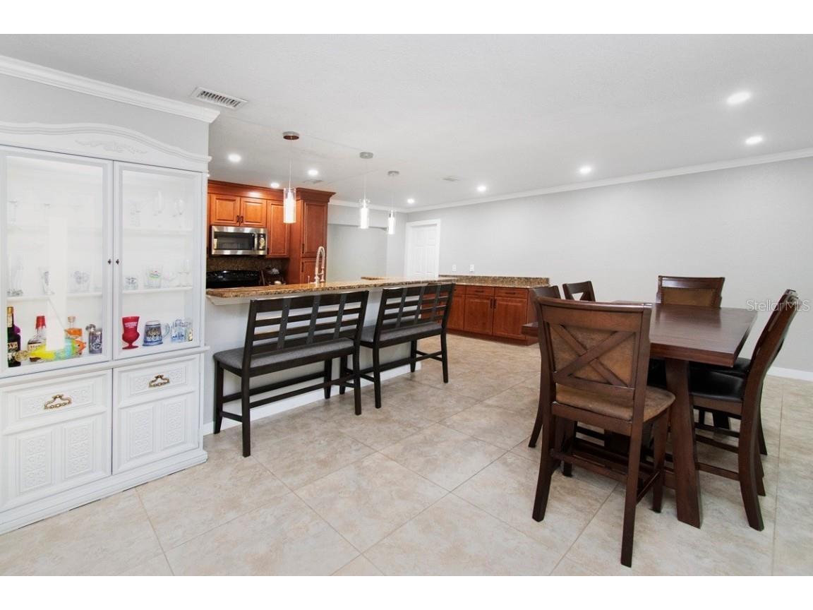 2490 Huffton Circle Sarasota FL 34235 A4675298 image3