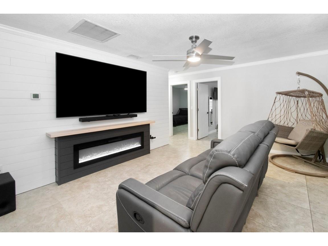 2490 Huffton Circle Sarasota FL 34235 A4675298 image9