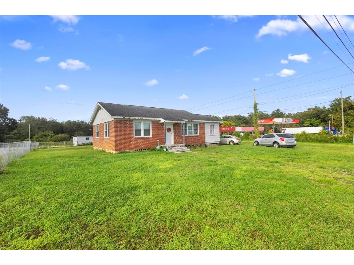 2490 N Woodland Boulevard Deland FL 32720 V4939383 image19