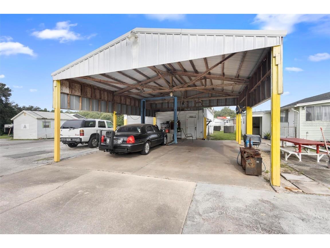 2490 N Woodland Boulevard Deland FL 32720 V4939383 image6