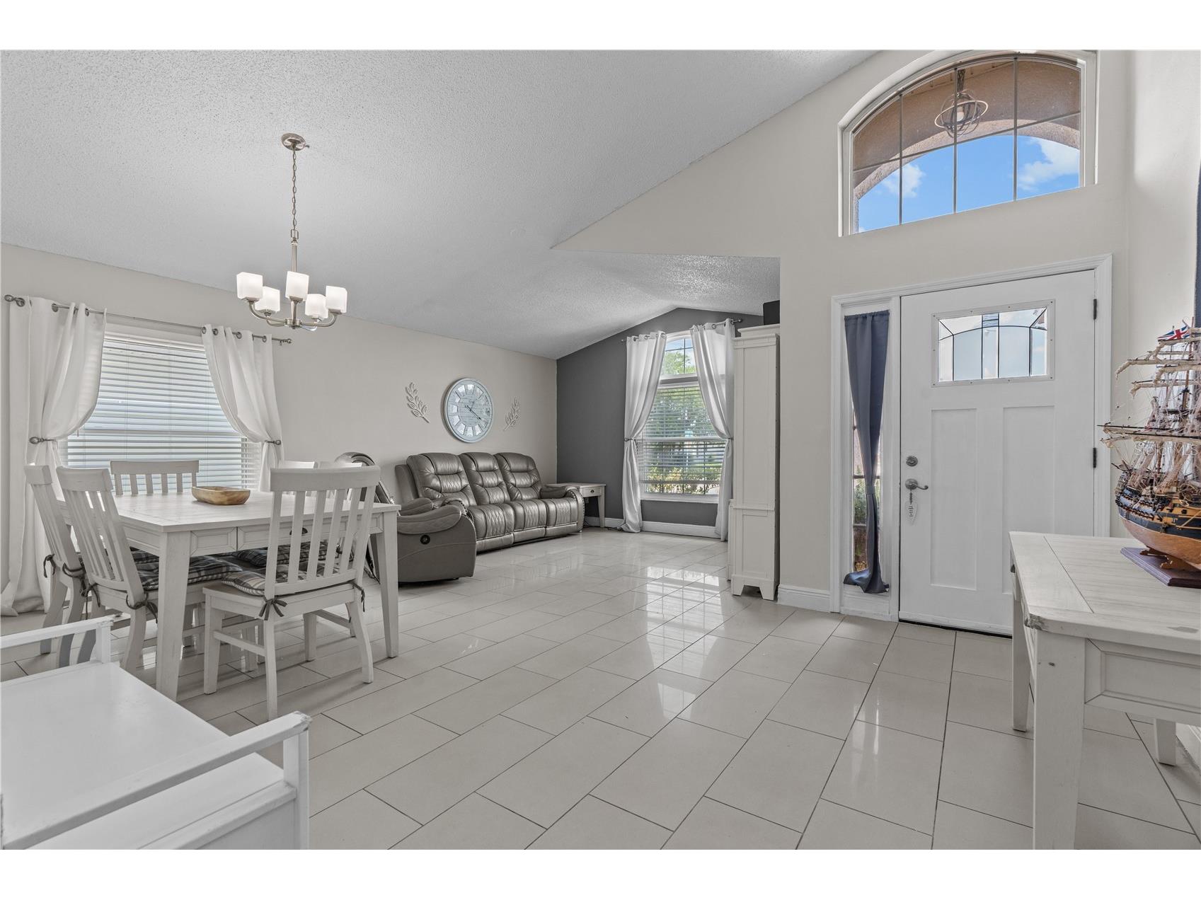 2490 Shelby Circle Kissimmee FL 34743 O6406294 image4