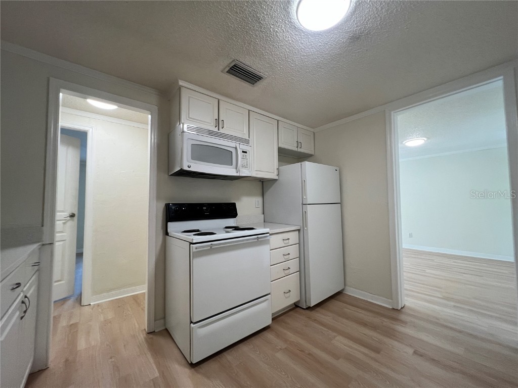 2490 SW 14th Drive #40 Gainesville FL 32608 GC536356 image8