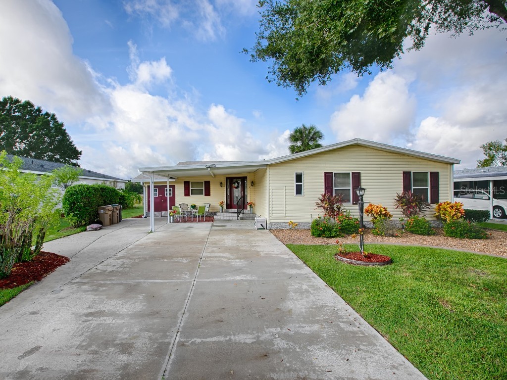 24911 Pine Hill Leesburg FL 34748 - SAWGRASS LAKE G5074445 image1