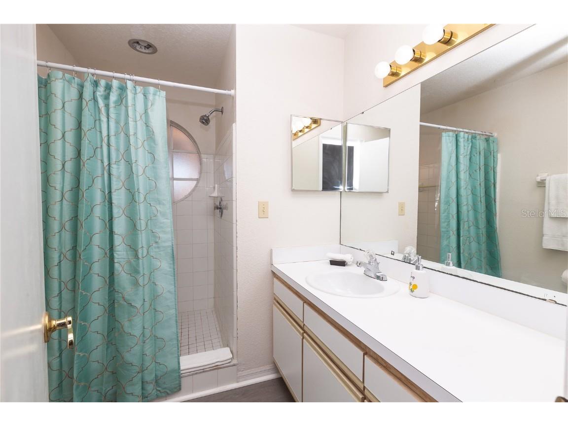 2492 Sweetwater Club Circle #68 Kissimmee FL 34746 R4909866 image4