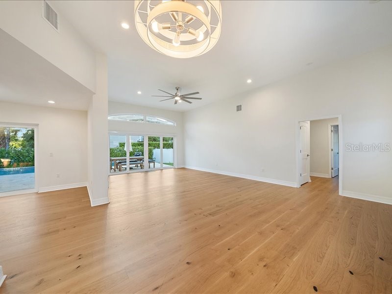 2492 Waterview Court Sarasota FL 34231 - PHILLIPPI CREEK A4691223 image10