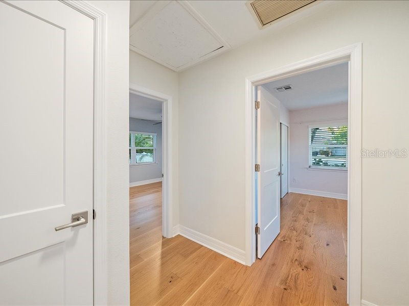 2492 Waterview Court Sarasota FL 34231 - PHILLIPPI CREEK A4691223 image27