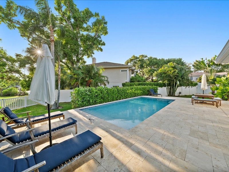 2492 Waterview Court Sarasota FL 34231 - PHILLIPPI CREEK A4691223 image4