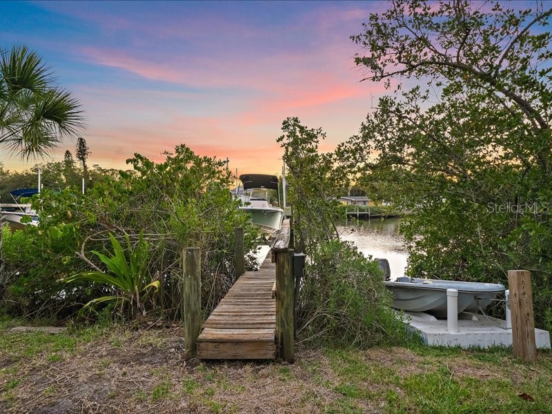 2492 Waterview Court Sarasota FL 34231 - PHILLIPPI CREEK A4691223 image40