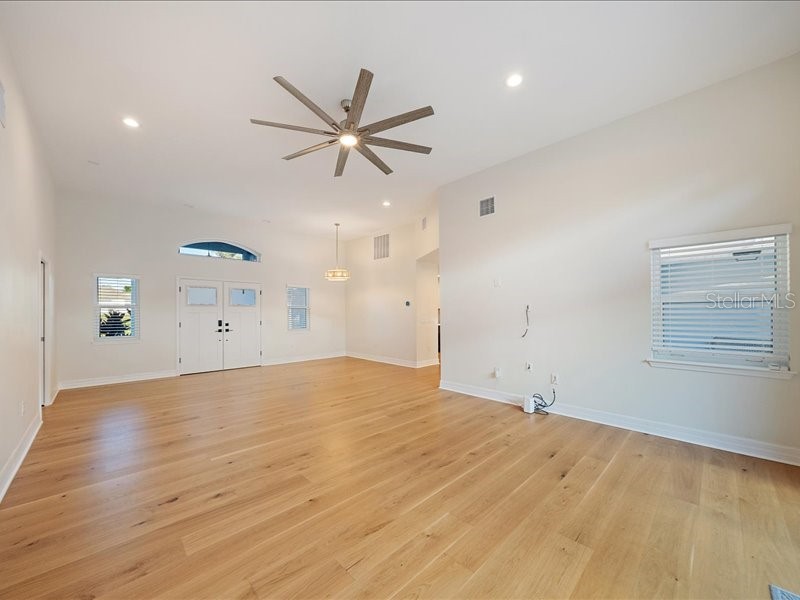 2492 Waterview Court Sarasota FL 34231 - PHILLIPPI CREEK A4691223 image9