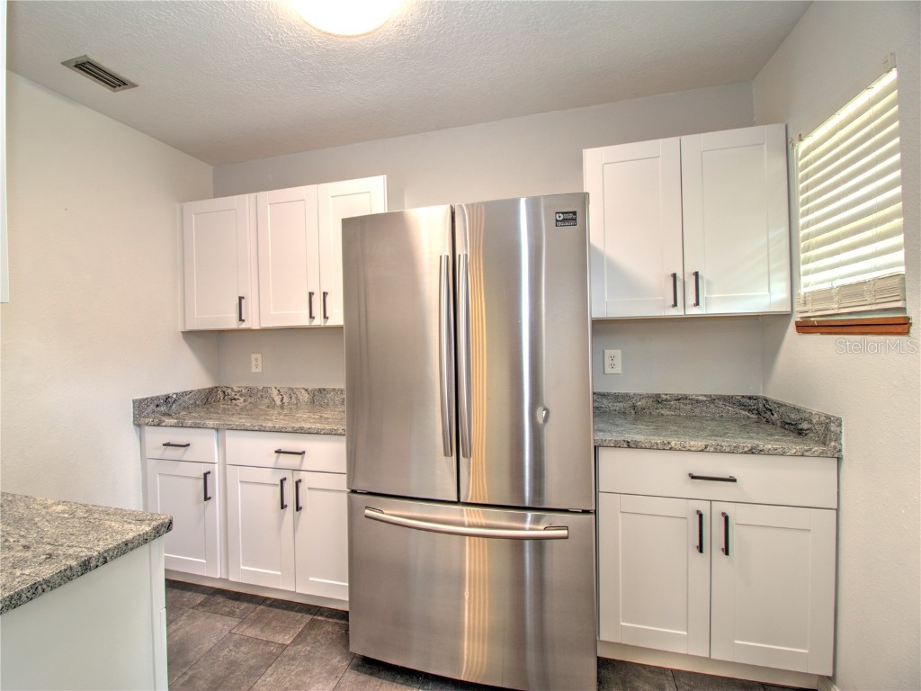 24921 NE 136th Lane Salt Springs FL 32134 - LITTLE LAKE KERR OM709948 image8