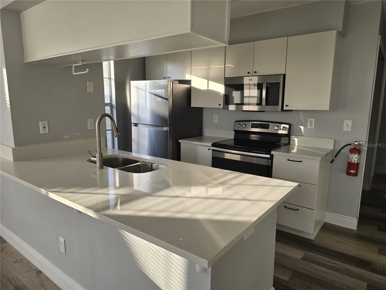 2494 Sweetwater Club Circle #52 Kissimmee FL 34746 O6370306 image13