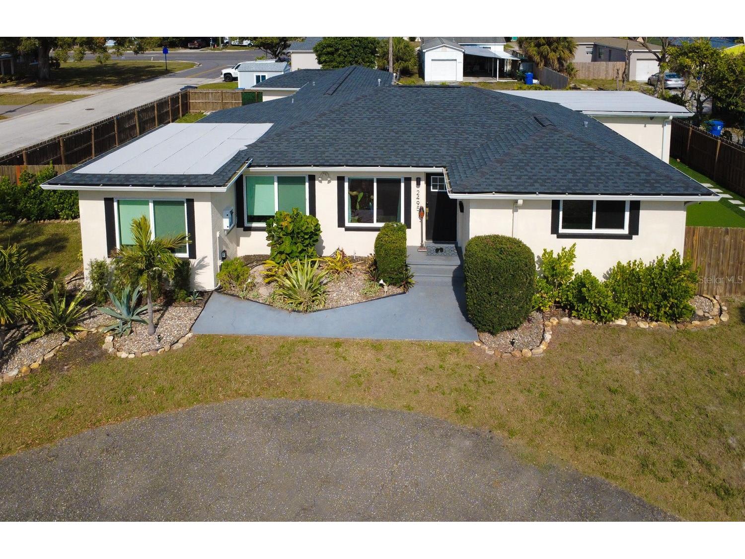 2495 37th Avenue N Saint Petersburg FL 33713 TB8475038 image3