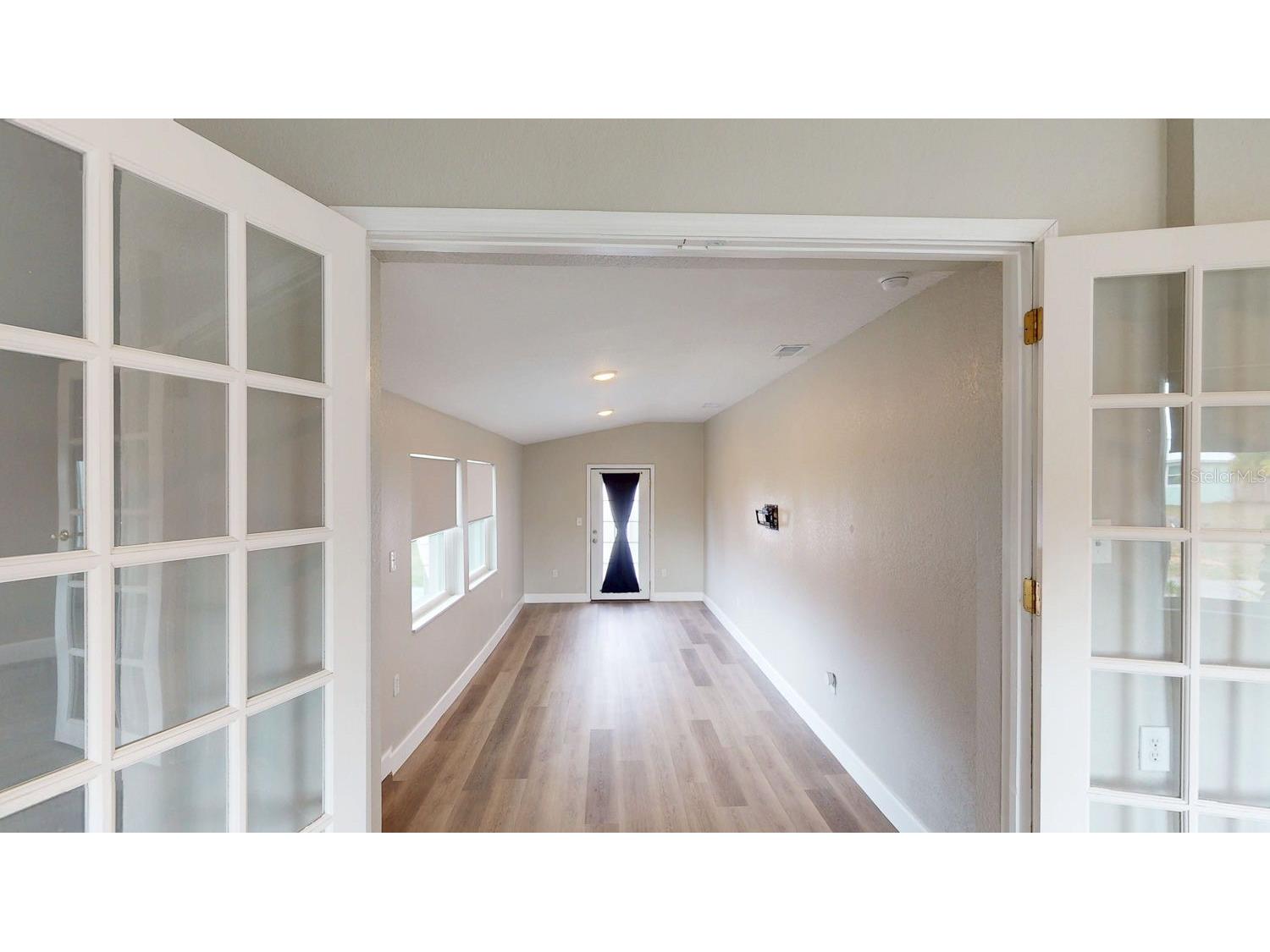 2495 37th Avenue N Saint Petersburg FL 33713 TB8475038 image32