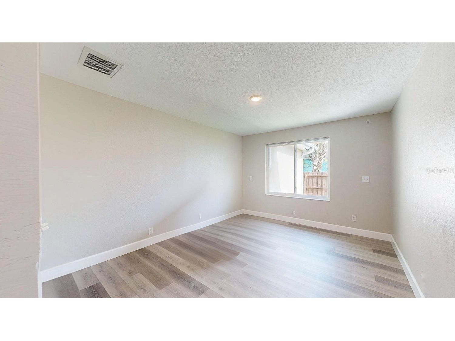 2495 37th Avenue N Saint Petersburg FL 33713 TB8475038 image41