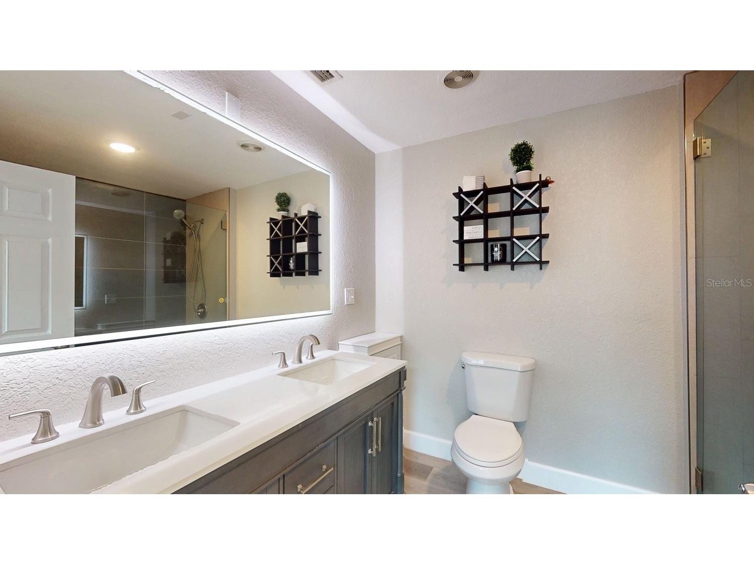 2495 37th Avenue N Saint Petersburg FL 33713 TB8475038 image60