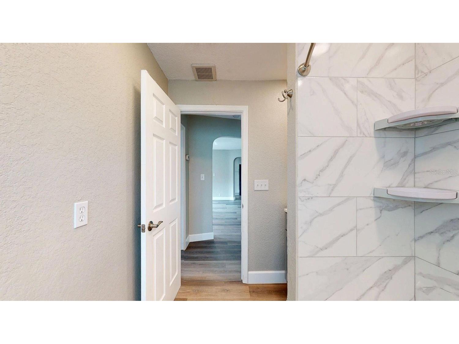 2495 37th Avenue N Saint Petersburg FL 33713 TB8475038 image61