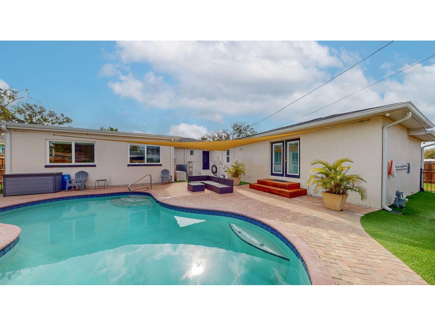 2495 37th Avenue N Saint Petersburg FL 33713 TB8475038 image82
