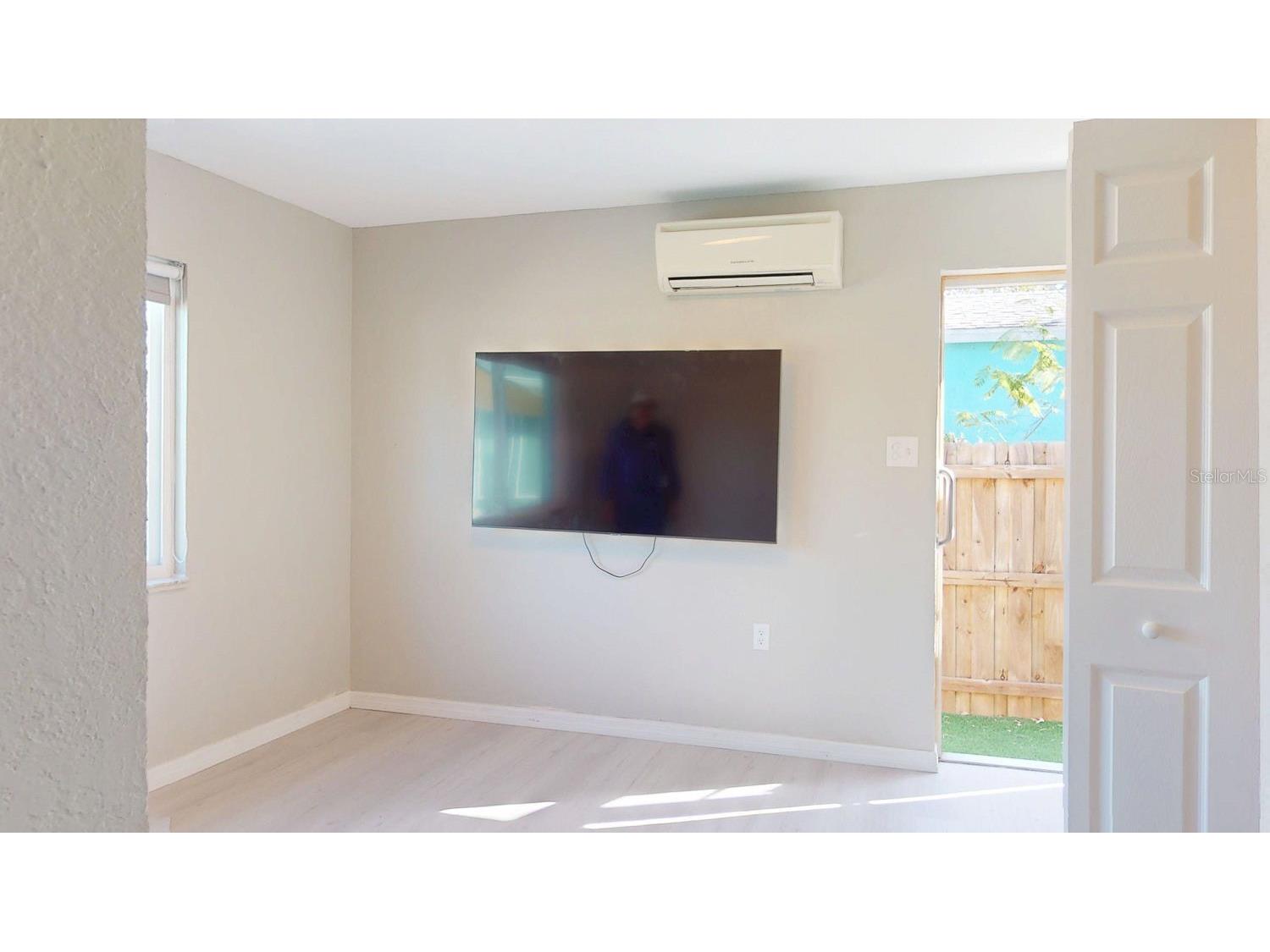 2495 37th Avenue N Saint Petersburg FL 33713 TB8475038 image89