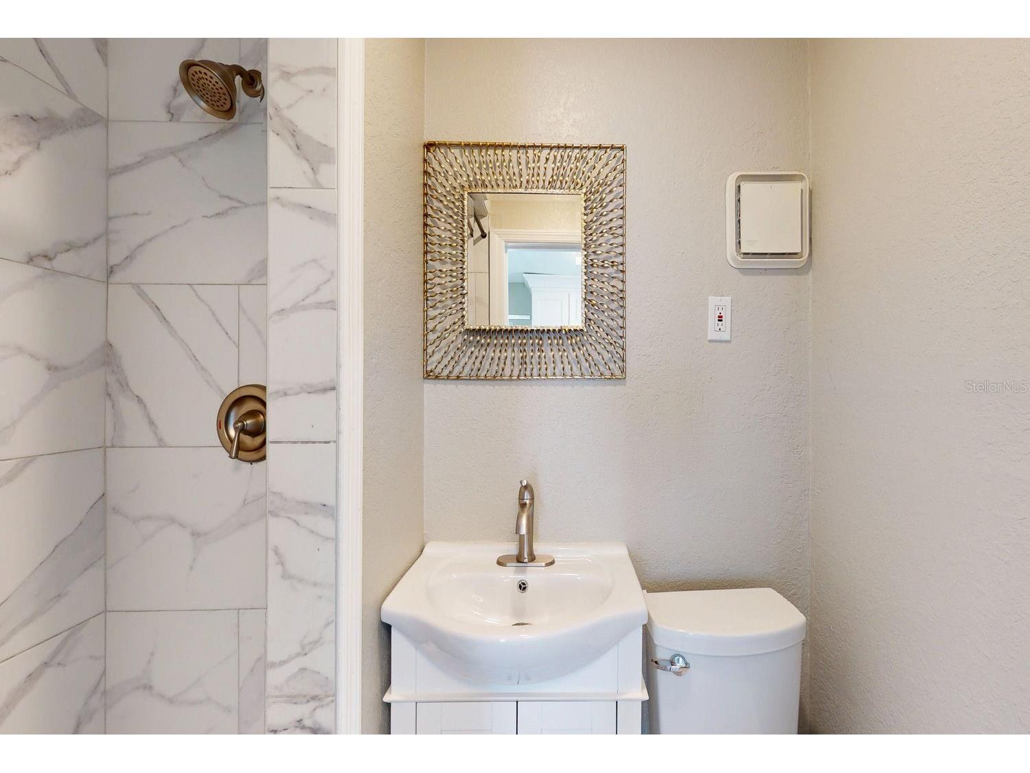 2495 37th Avenue N Saint Petersburg FL 33713 TB8475038 image98