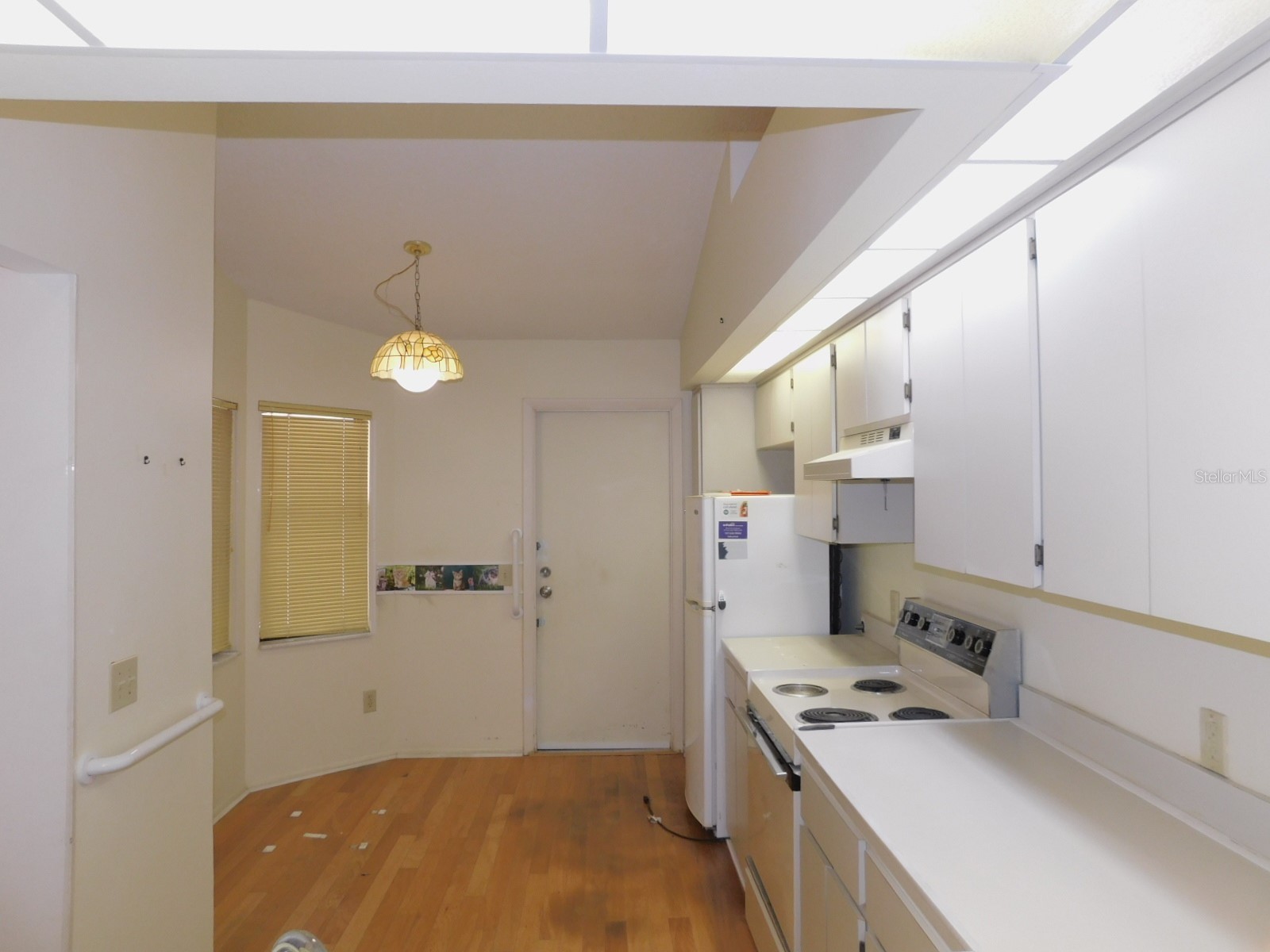 2496 Alhambra Court Clearwater FL 33761 TB8508227 image3