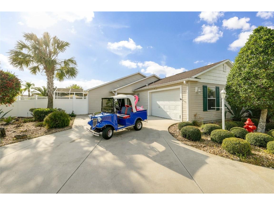 2496 Dundee Terrace The Villages FL 32162 V4929688 image1