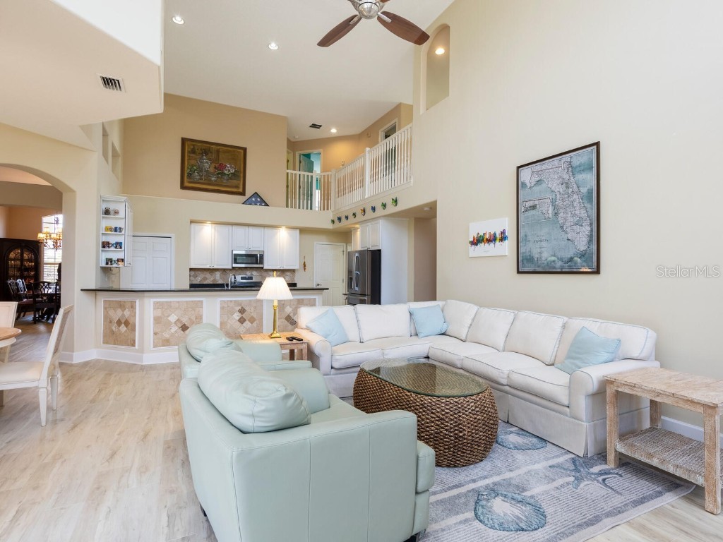 2496 Farms Court Sarasota FL 34240 A4652377 image10